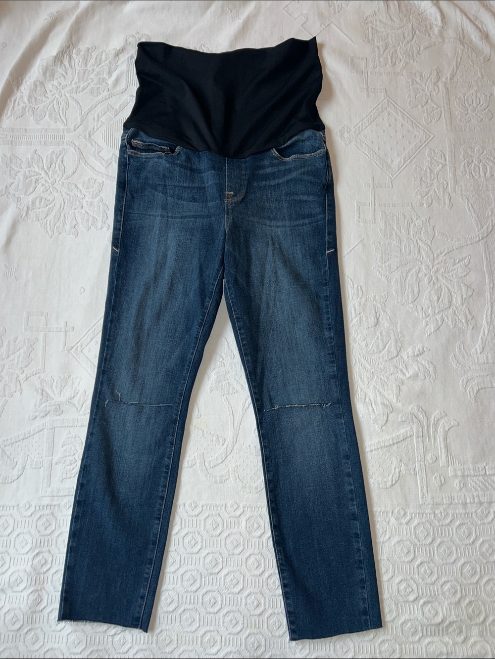 Good American Dark Blue Denim Maternity Skinny Jeans with Black Knit Waistband